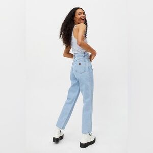 Abrand A Venice Straight Leg Jean in Waterfalls Blue
